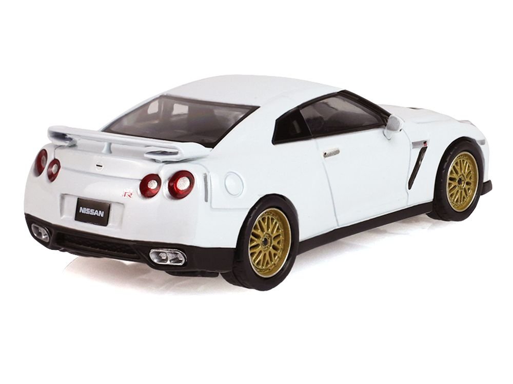2007 Nissan GT-R (R35) Pearl White with Gold Wheels "Tokyo Torque" Series 10 1/64 Diecast Model Car by Greenlight view 3
