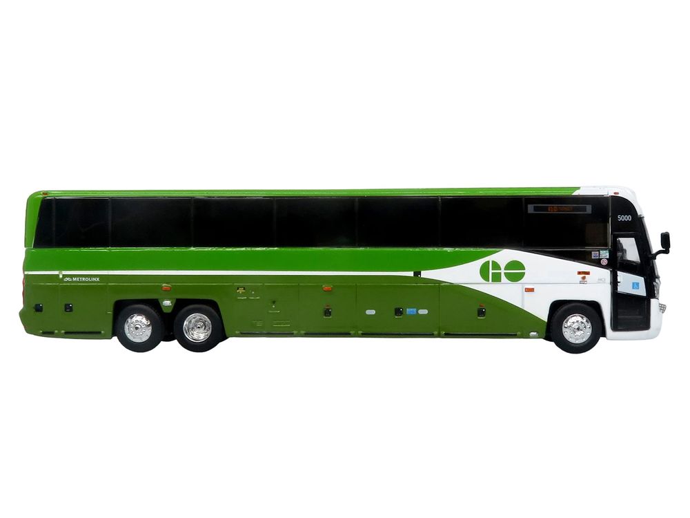 MCI D4520 Commuter Coach Bus "GO Transit" Green and White "The Bus & Motorcoach Collection" Limited Edition to 504 pieces Worldwide 1/87 (HO) Scale Diecast Model by Iconic Replicas view 2