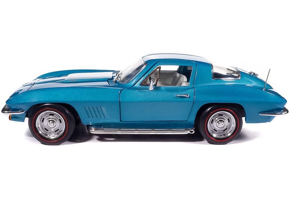 1967 Chevrolet Corvette Stingray Light Blue Metallic with White Hood Stripe "American Muscle" Series 1/18 Diecast Model Car by Auto World view 4
