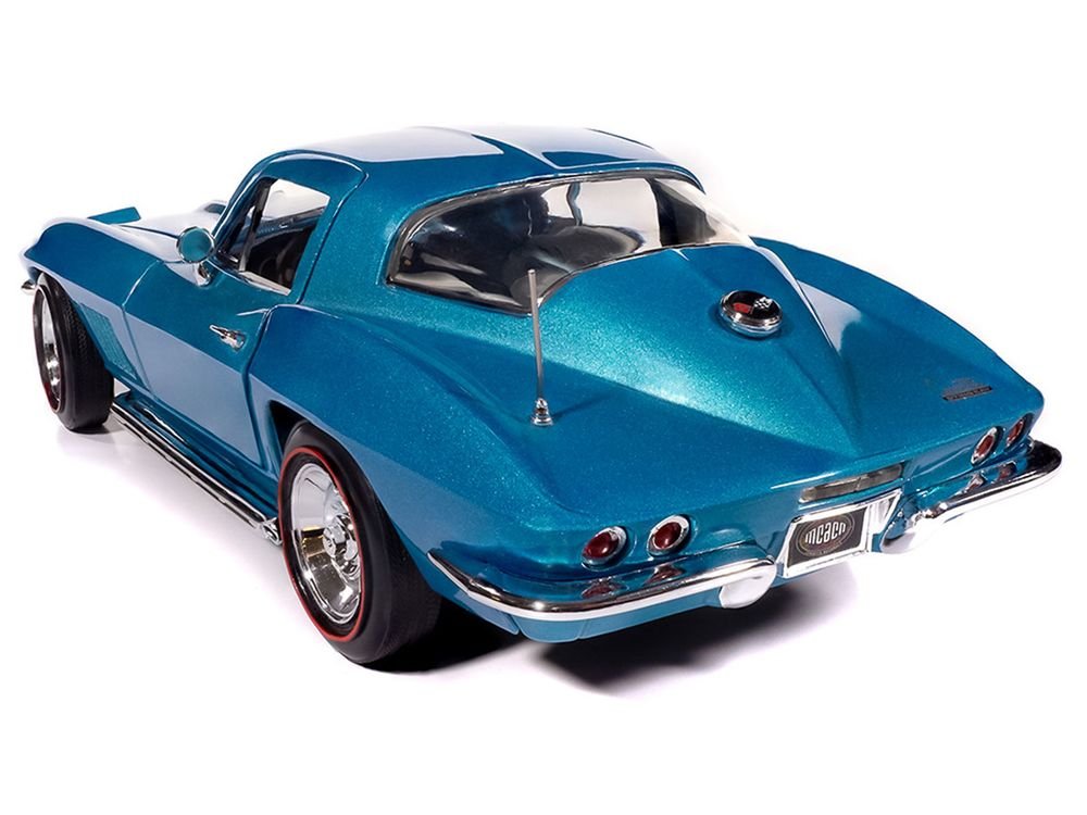 1967 Chevrolet Corvette Stingray Light Blue Metallic with White Hood Stripe "American Muscle" Series 1/18 Diecast Model Car by Auto World view 5