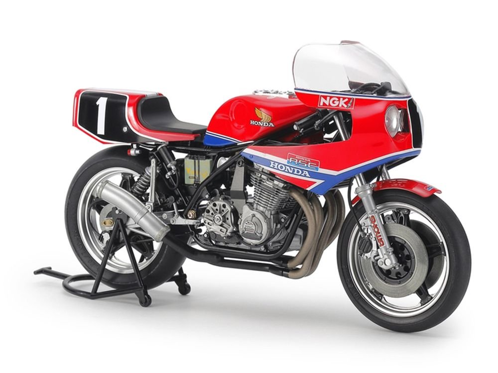 Model Kit Honda RS1000 Endurance Racer Motorcycle 1/12 Scale Model by Tamiya view 2