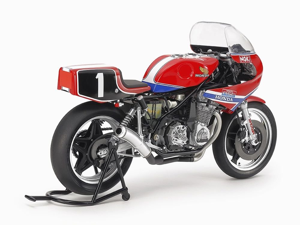 Model Kit Honda RS1000 Endurance Racer Motorcycle 1/12 Scale Model by Tamiya view 3