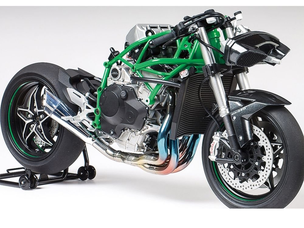 Model Kit Kawasaki Ninja H2R Motorcycle 1/12 Scale Model by Tamiya view 5
