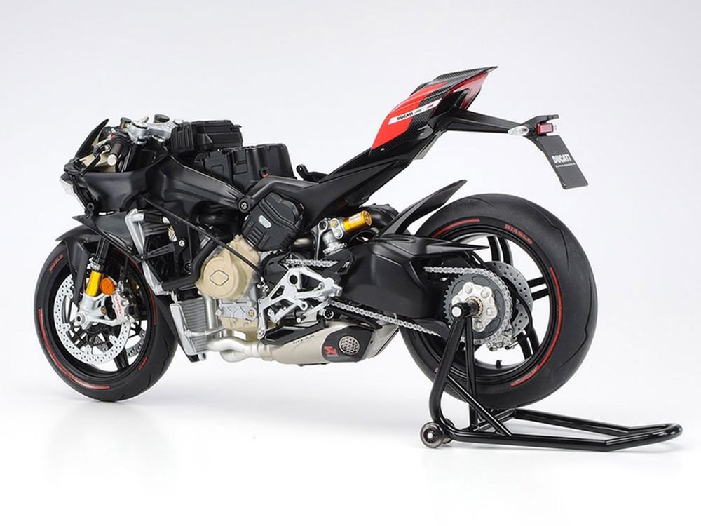Model Kit Ducati Superleggera V4 Motorcycle 1/12 Scale Model by Tamiya view 4