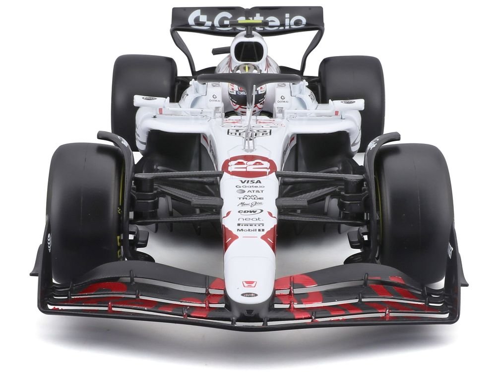 Red Bull Racing RB21 #22 Yuki Tsunoda "Oracle" Formula One F1 "Japanese GP" (2025) "Race" Series 1/18 Diecast Model Car by Bburago view 4