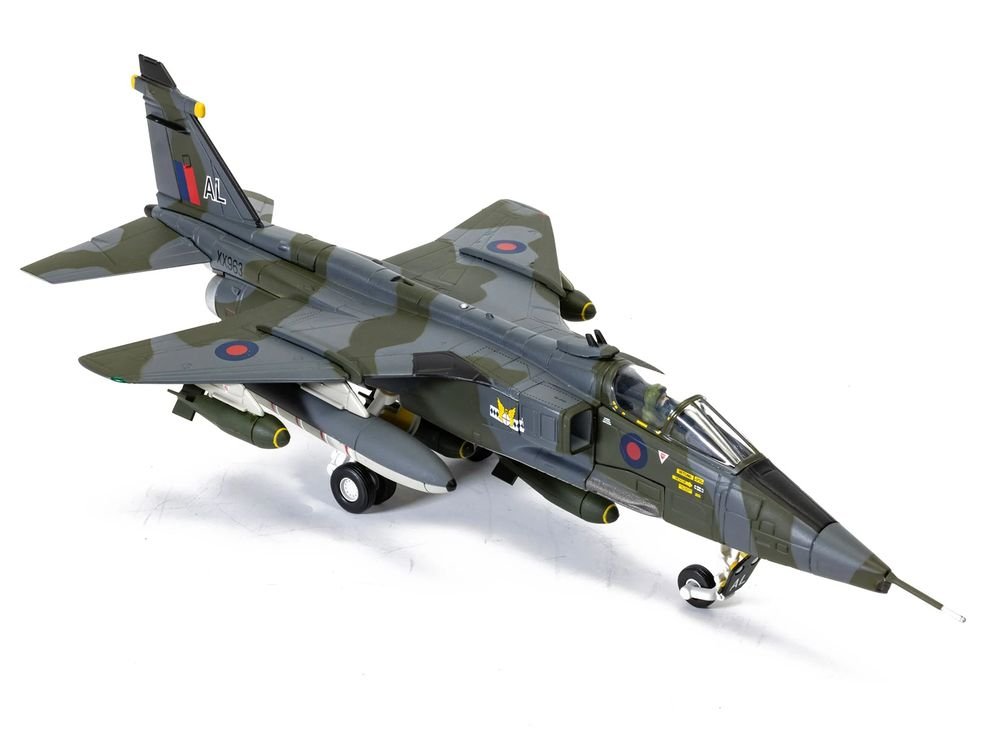 SEPECAT Jaguar GR.1 Aircraft "XX963/AL No.14 Squadron RAF Germany Bruggen" (1976) Royal Air Force "The Aviation Archive" Series 1/72 Diecast Model Car by Corgi view 3