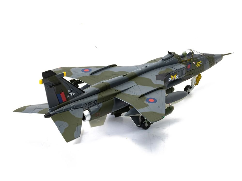SEPECAT Jaguar GR.1 Aircraft "XX963/AL No.14 Squadron RAF Germany Bruggen" (1976) Royal Air Force "The Aviation Archive" Series 1/72 Diecast Model Car by Corgi view 4