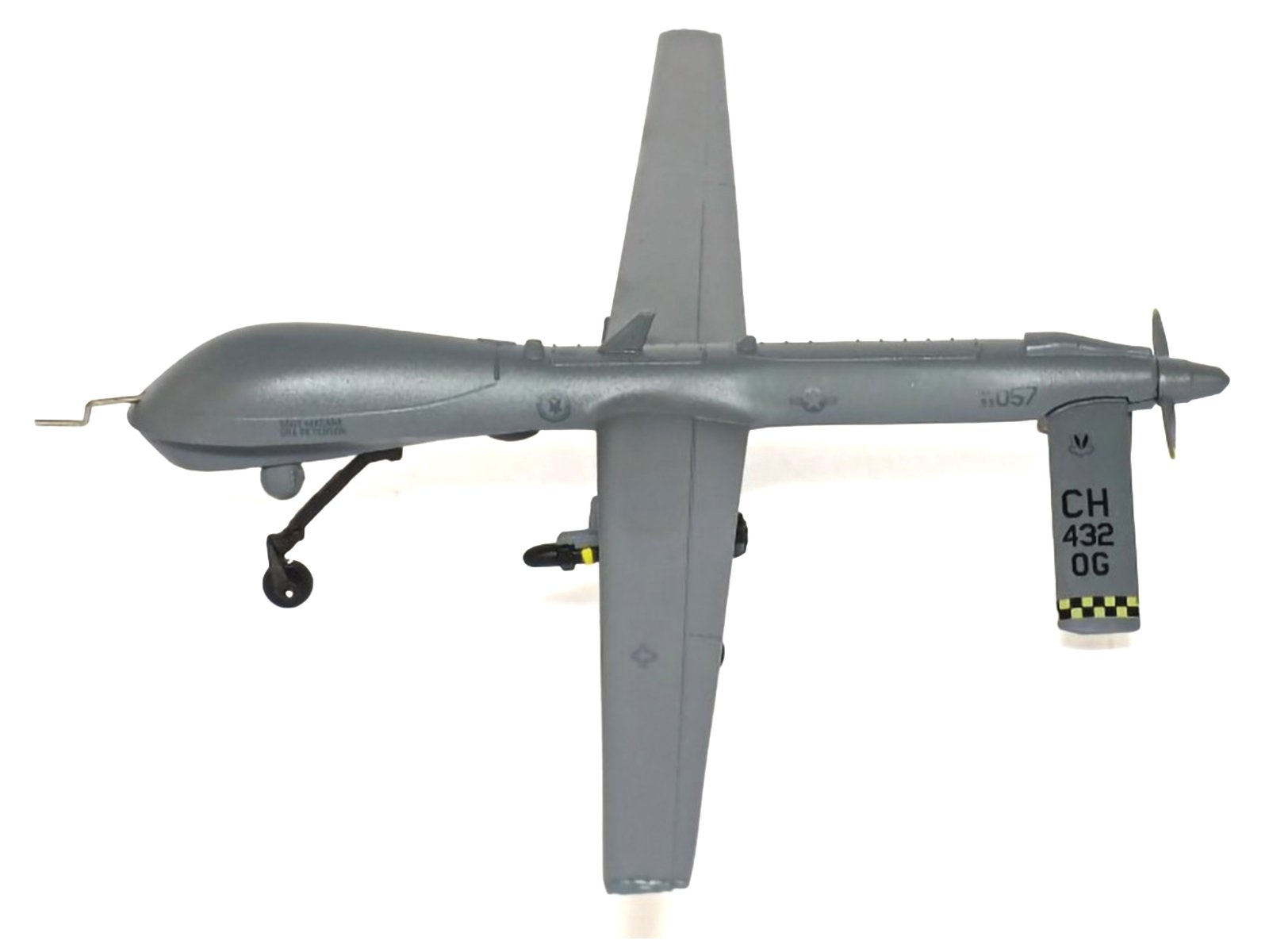 General Atomics MQ-1 Predator UAV Drone "United States Air Force" 1/72 Diecast Model by Air Force 1 view 3