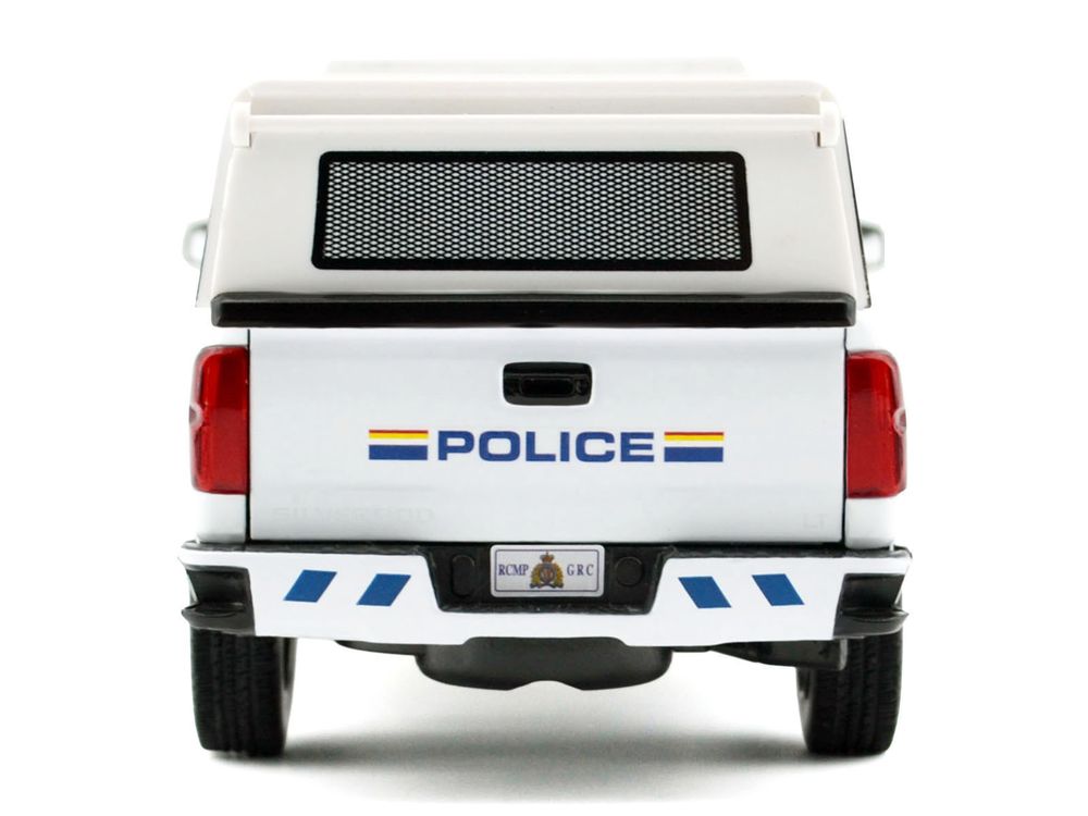 2017 Chevrolet Silverado 1500 LT Z71 Crew Cab Pickup Truck with Camper Box "Royal Canadian Mounted Police" White "Law Enforcement and Public Service" Series 1/24-1/27 Diecast Model Car by Motormax view 5