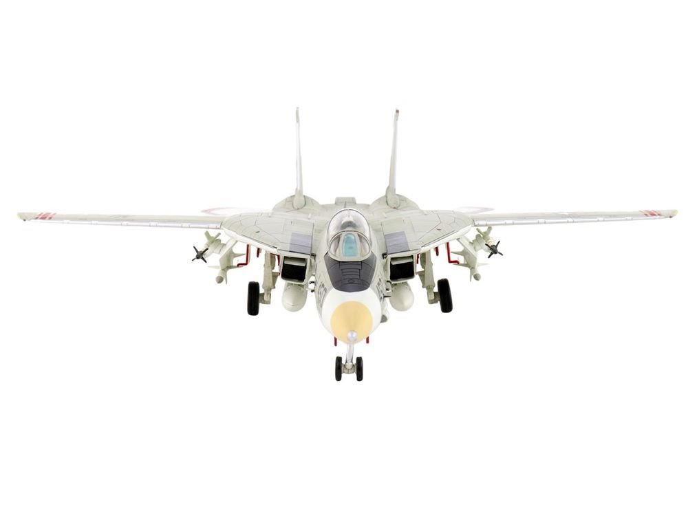 Grumman F-14A Tomcat Fighter Aircraft "VFA-124 Gunfighters" (1978) United States Navy "Air Power Series" 1/72 Diecast Model by Hobby Master view 3