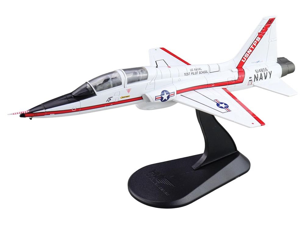 Northrop T-38A Talon Aircraft "61-0856 United States Naval Test Pilot School NAS Patuxent River NASA" (2005) United States Navy "Air Power Series" 1/72 Diecast Model by Hobby Master view 5