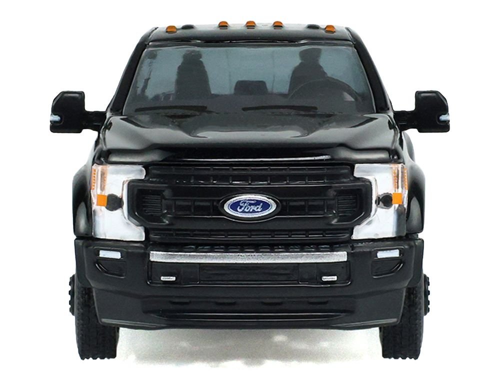 2020 Ford F-450 XL Super Duty Pickup Truck Black "Black Bandit" Series 31 1/64 Diecast Model Car by Greenlight view 4
