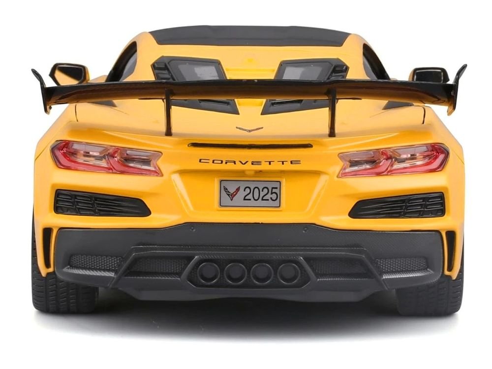 Chevrolet Corvette ZR1 Coupe Yellow with Carbon Top "Special Edition" Series 1/18 Diecast Model Car by Maisto view 5