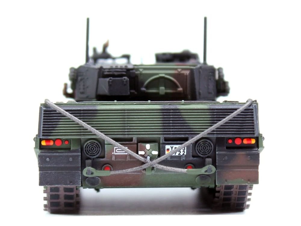Leopard 2A4 Main Battle Tank "Bundeswehr 361st Panzer Battalion Certain Challenge West Germany" (1988) West German Army "Armor Premium" Series 1/72 Diecast Model by Panzerkampf view 4