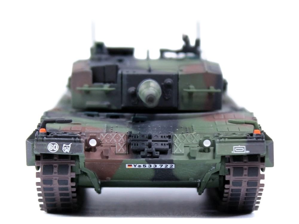 Leopard 2A4 Main Battle Tank "Bundeswehr 361st Panzer Battalion Certain Challenge West Germany" (1988) West German Army "Armor Premium" Series 1/72 Diecast Model by Panzerkampf view 5