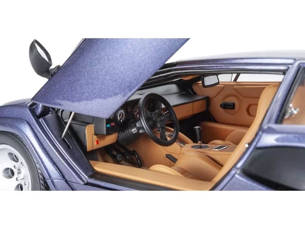 Lamborghini Countach LP 5000 Quattrovalvole Dark Blue Metallic 1/18 Diecast Model Car by Kyosho view 3