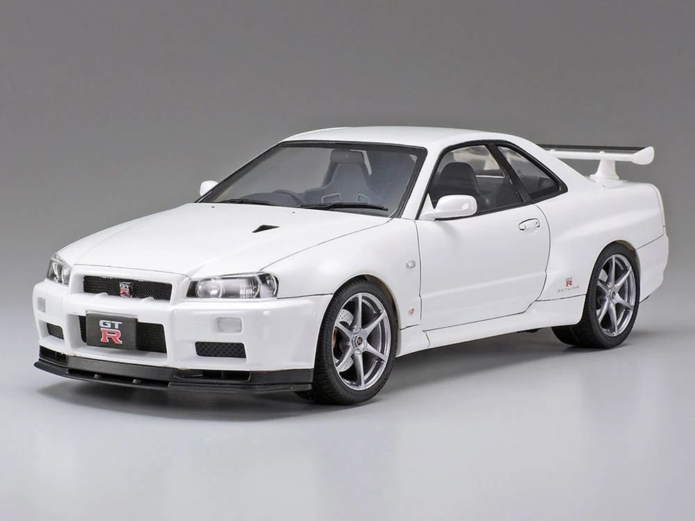 Model Kit Nissan Skyline GT-R (R34) V-Spec II 1/24 Scale Model by Tamiya view 2