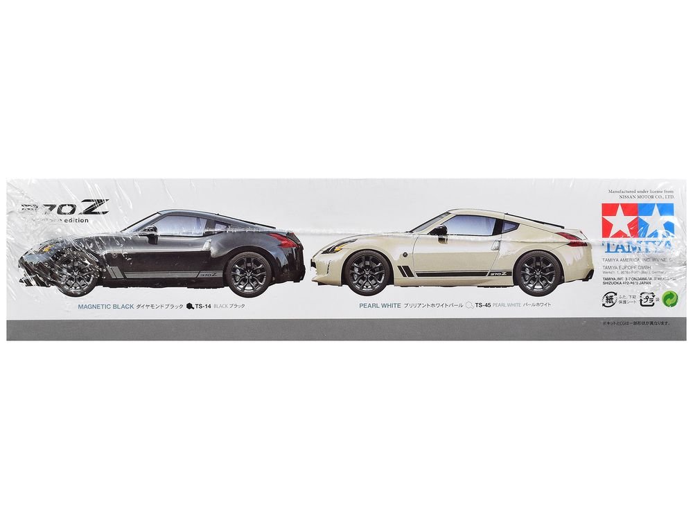 Model Kit Nissan 370Z Heritage Edition 1/24 Scale Model by Tamiya view 5