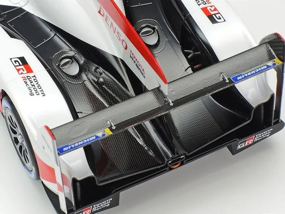 Model Kit Toyota Gazoo Racing TS050 Hybrid 1/24 Scale Model by Tamiya view 4