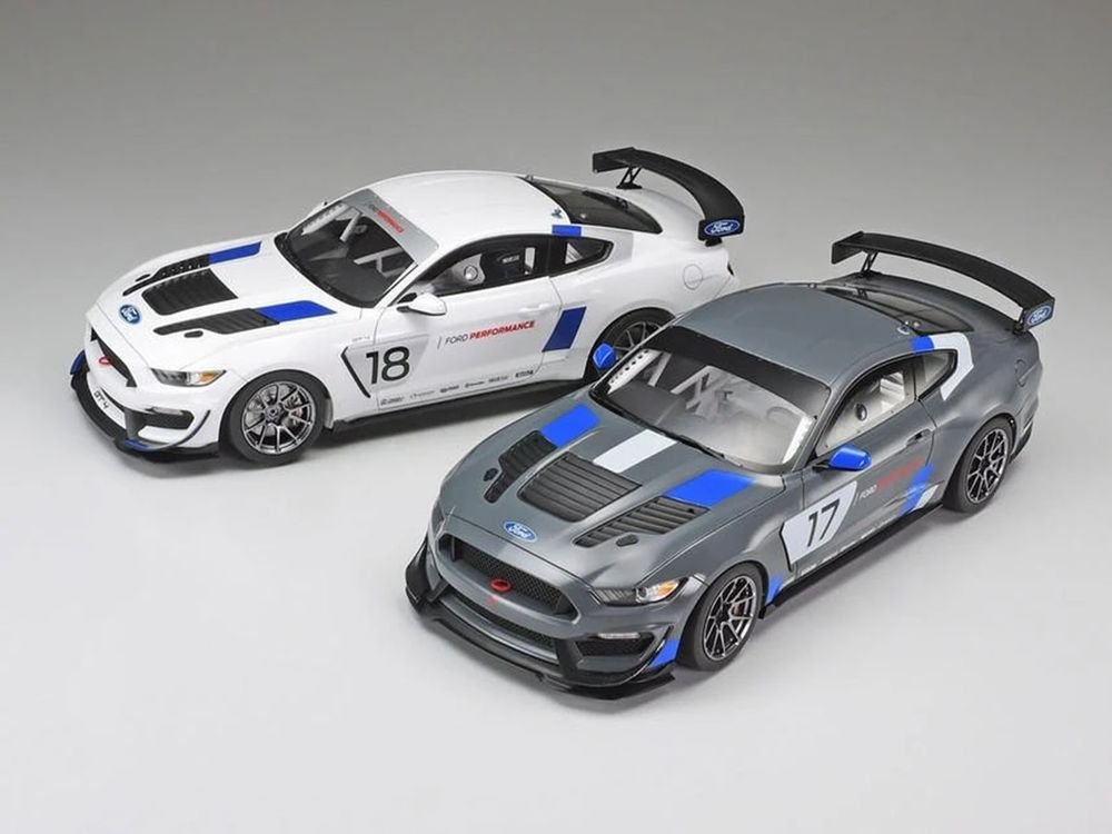 Model Kit Ford Mustang GT4 1/24 Scale Model by Tamiya view 5