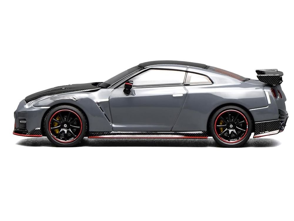 2022 Nissan GT-R Nismo (R35) RHD (Right Hand Drive) Stealth Gray with Carbon Hood and Top "Senior 64" Series 1/64 Diecast Model Car by MotorHelix view 4
