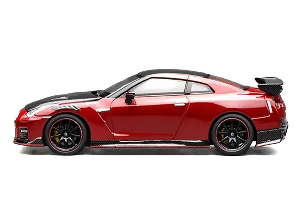 2022 Nissan GT-R Nismo (R35) RHD (Right Hand Drive) Vibrant Red with Carbon Hood and Top "Senior 64" Series 1/64 Diecast Model Car by MotorHelix view 3