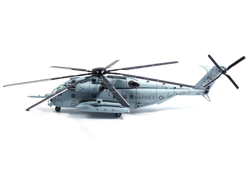 Sikorsky CH-53E Super Stallion Helicopter #06 "163075 HMH-366 Hammerheads Exercise Trident Juncture Vinnu Norway" (2018) United States Marine Corps 1/72 Diecast Model by Panzerkampf view 2