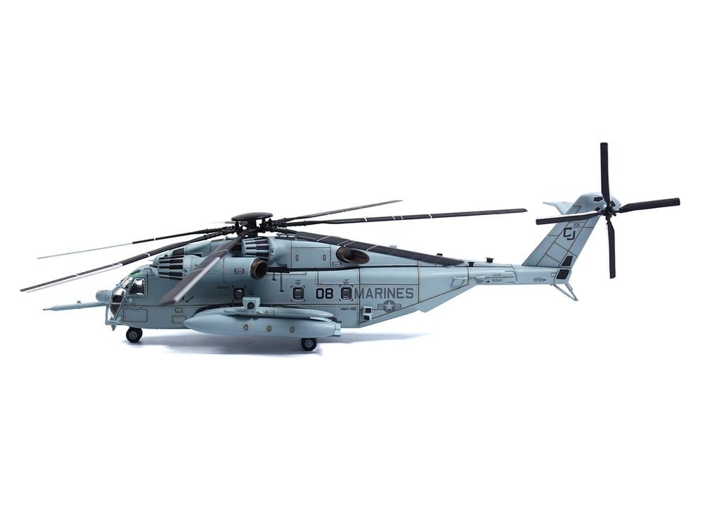 Sikorsky CH-53E Super Stallion Helicopter #08 "161541 HMH-461 Ironhorse 08/CJ Operation Iraqi Freedom" United States Marine Corps 1/72 Diecast Model by Panzerkampf view 2