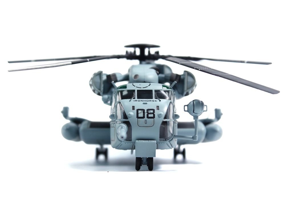 Sikorsky CH-53E Super Stallion Helicopter #08 "161541 HMH-461 Ironhorse 08/CJ Operation Iraqi Freedom" United States Marine Corps 1/72 Diecast Model by Panzerkampf view 4