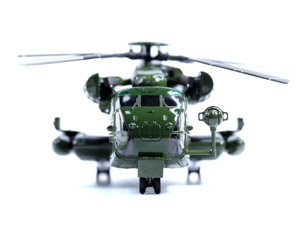 Sikorsky CH-53E Sea Stallion Helicopter #31 "HMX-1 Nighthawks MCAS Quantico VA" United States Marine Corps 1/72 Diecast Model by Panzerkampf view 4