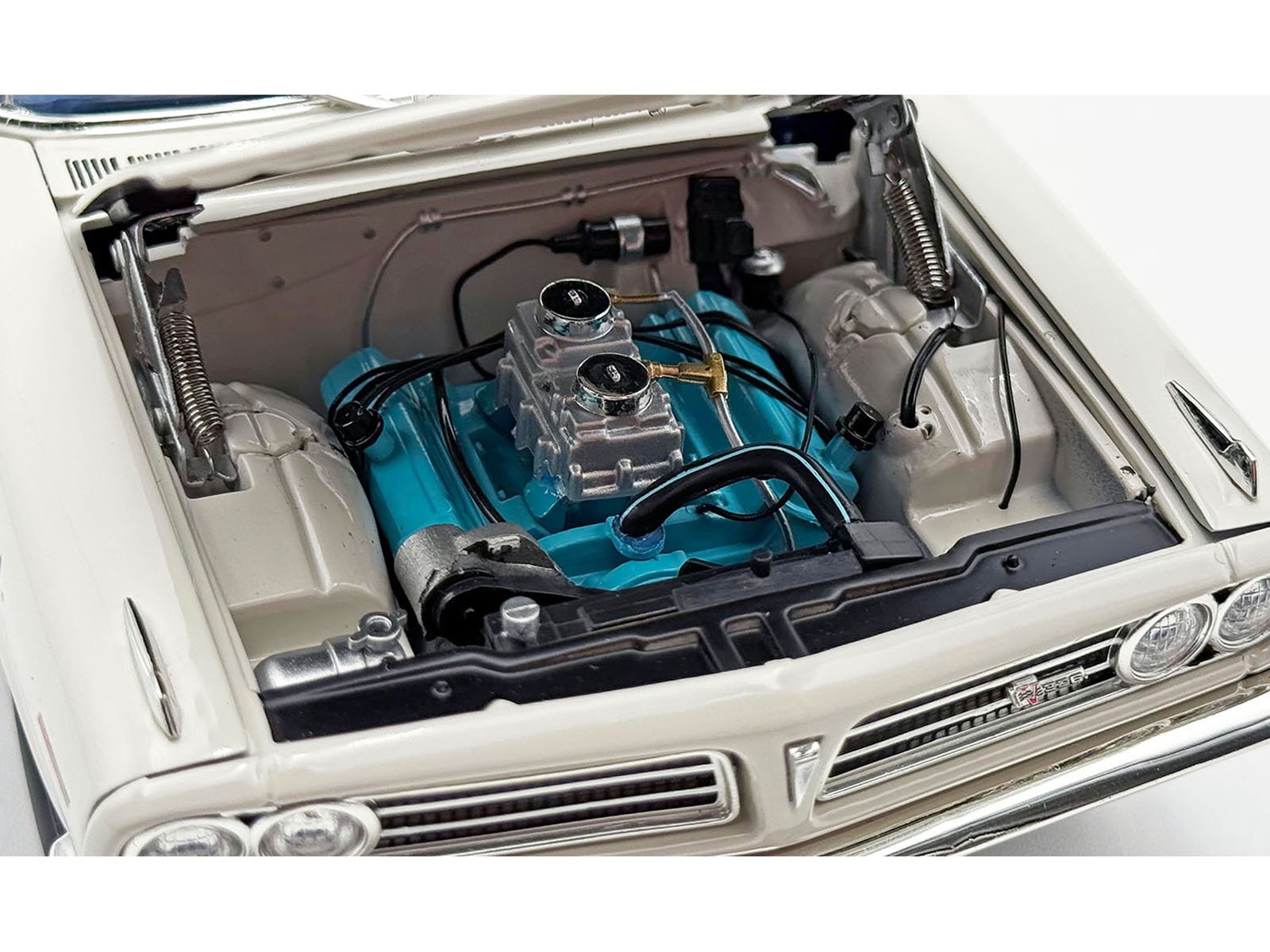 1963 Pontiac Tempest Super Duty "Wynn Engineering Co." White with Blue Interior Limited Edition to 315 pieces Worldwide 1/18 Diecast Model Car by ACME view 3