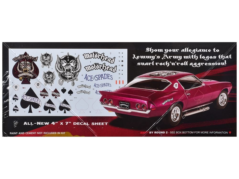 Skill 2 Model Kit 1970 1/2 Chevrolet Camaro "Motorhead" 1/25 Scale Model by AMT view 2
