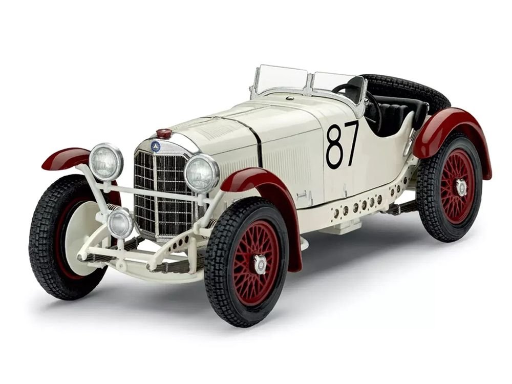 Level 4 Model Kit Mercedes-Benz SSKL All-Included Kit 1/32 Scale Model by Revell view 2