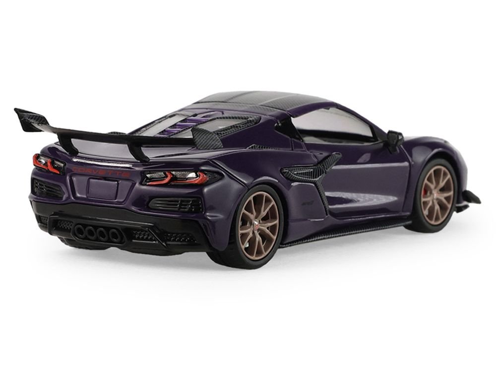 2025 Chevrolet Corvette ZR1 Hysteria Purple Metallic with Carbon Top "Auto Mall" Series 8 1/64 Diecast Model Car by Greenlight view 3