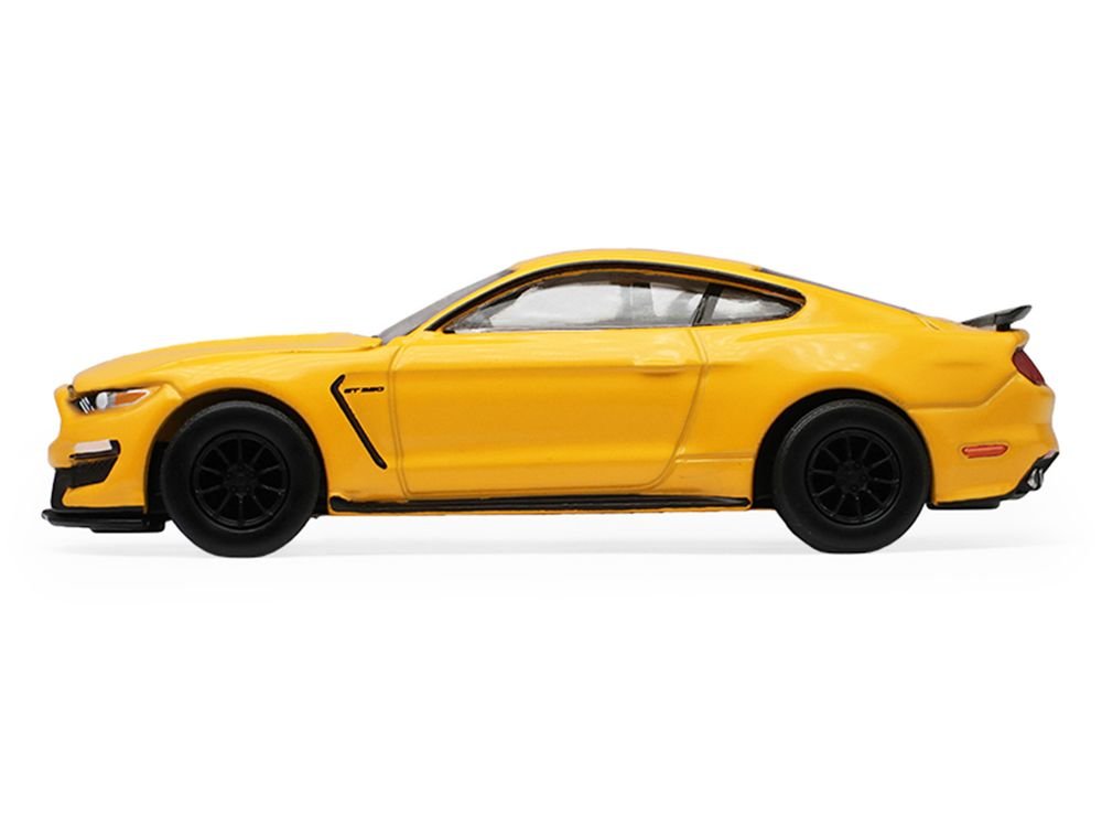2017 Ford Mustang Shelby GT350 Triple Yellow Tri-Coat "Stampede" Series 2 1/64 Diecast Model Car by Greenlight view 2