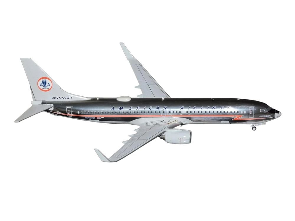 Boeing 737-800 Commercial Aircraft "American Airlines - American Heritage Jet" (N905NN) Silver with Red Stripes "Gemini 100" Series 1/100 Diecast Model Airplane by GeminiJets view 2