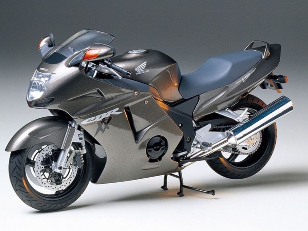 Model Kit Honda CBR 1100XX Motorcycle 1/12 Scale Model by Tamiya view 2