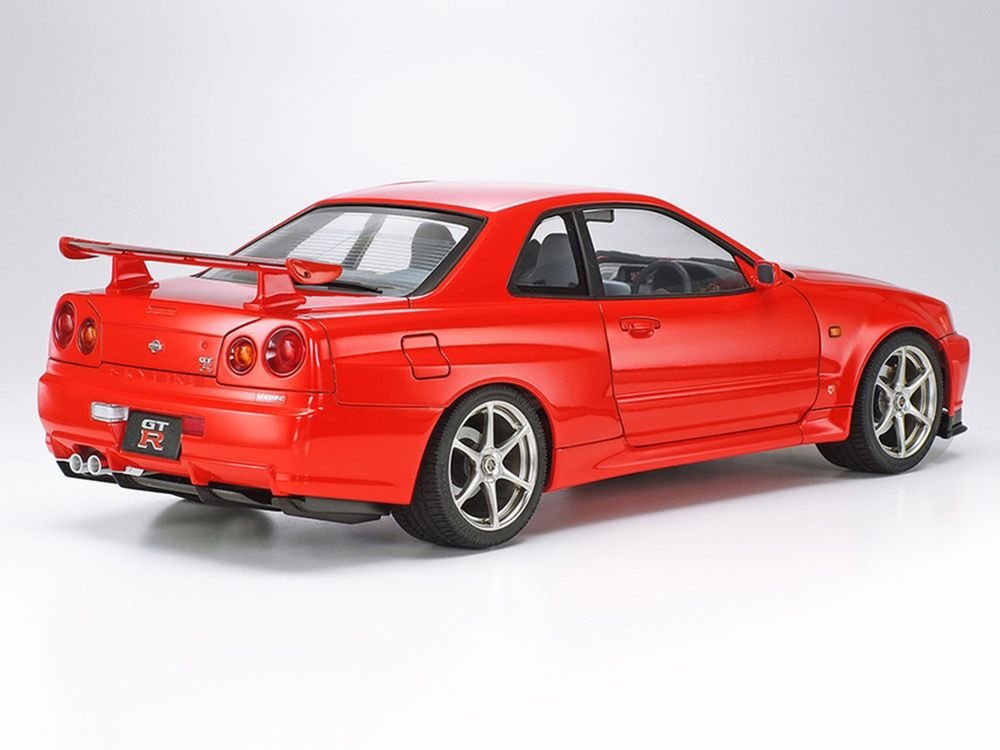 Model Kit Nissan Skyline GT-R V-Spec (R34) 1/24 Scale Model by Tamiya view 3