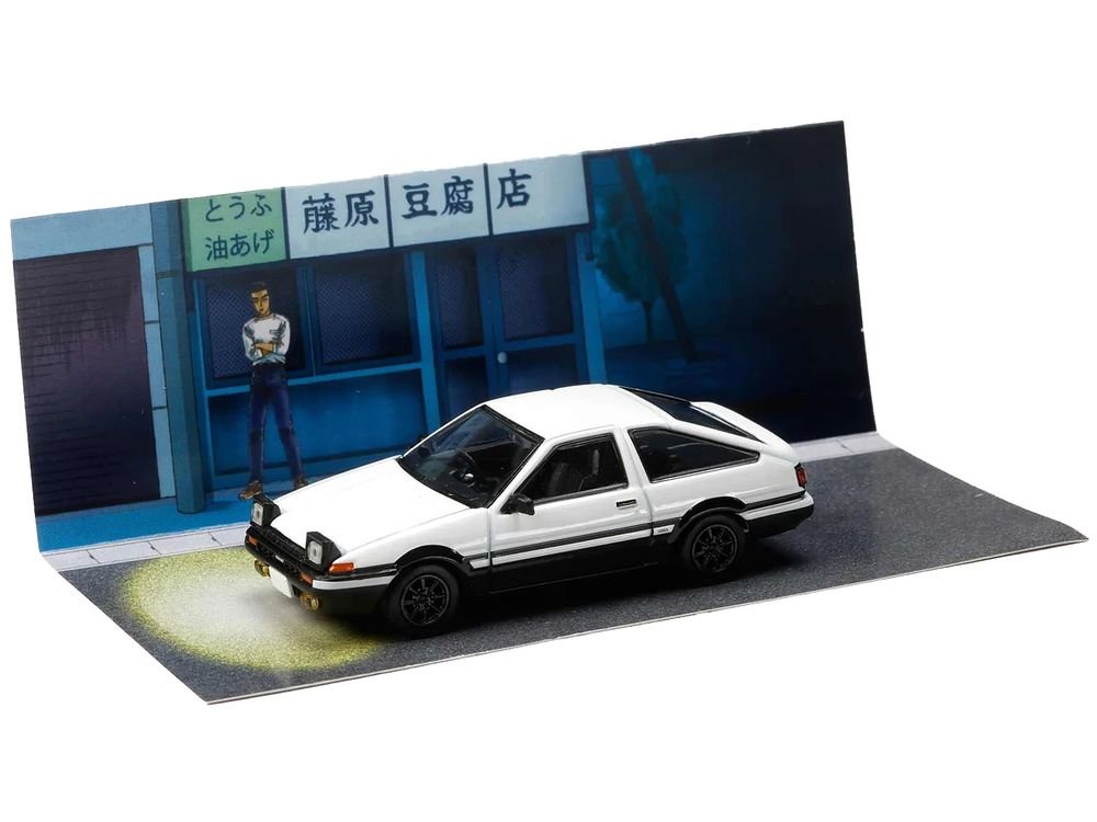 Toyota Sprinter Trueno (AE86) RHD (Right Hand Drive) White with Black Stripes "Takumi Fujiwara VS Takeshi Nakazato - Initial D" (1995-2013) Manga with Collectible Cards "Diorama Set Series" 1/64 Diecast Model Car by Hobby Japan view 4