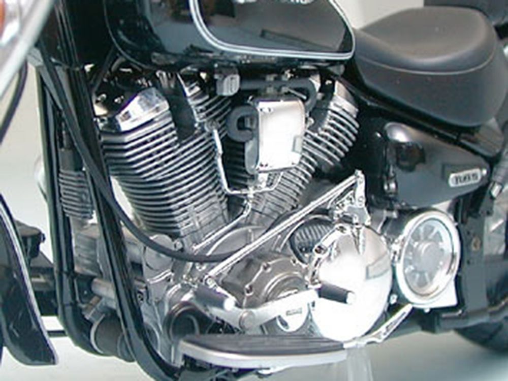 Model Kit Yamaha XV1600 RoadStar Motorcycle 1/12 Scale Model by Tamiya view 4