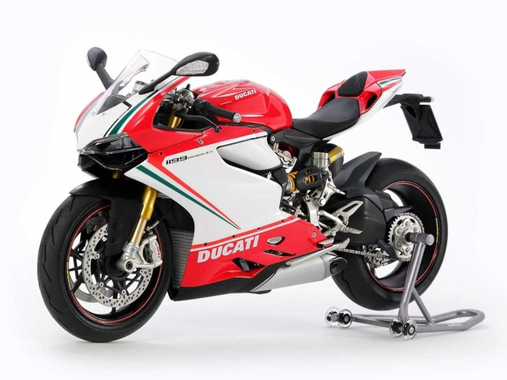 Model Kit Ducati 1199 Panigale S Motorcycle 1/12 Scale Model by Tamiya view 2