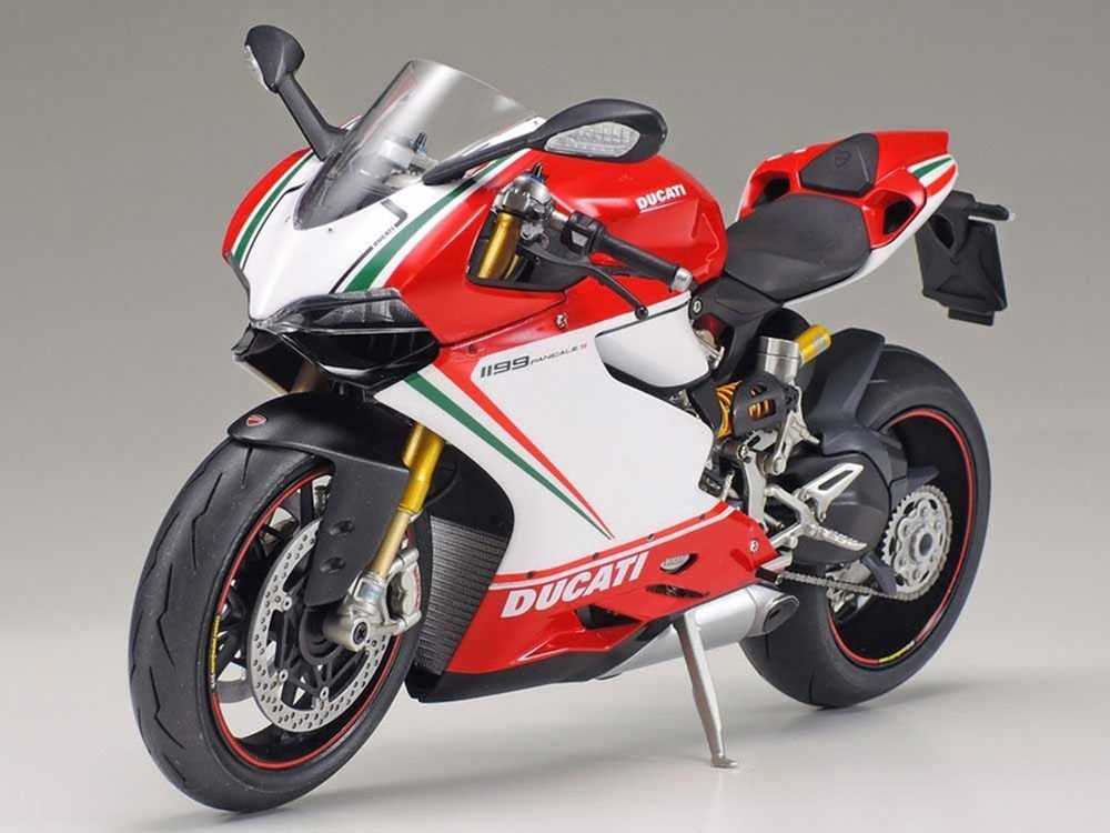 Model Kit Ducati 1199 Panigale S Motorcycle 1/12 Scale Model by Tamiya view 4