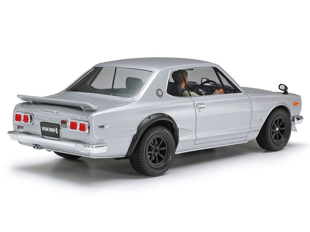 Model Kit Nissan Skyline 2000 GT-R Street-Custom with Figure 1/24 Scale Model by Tamiya view 4