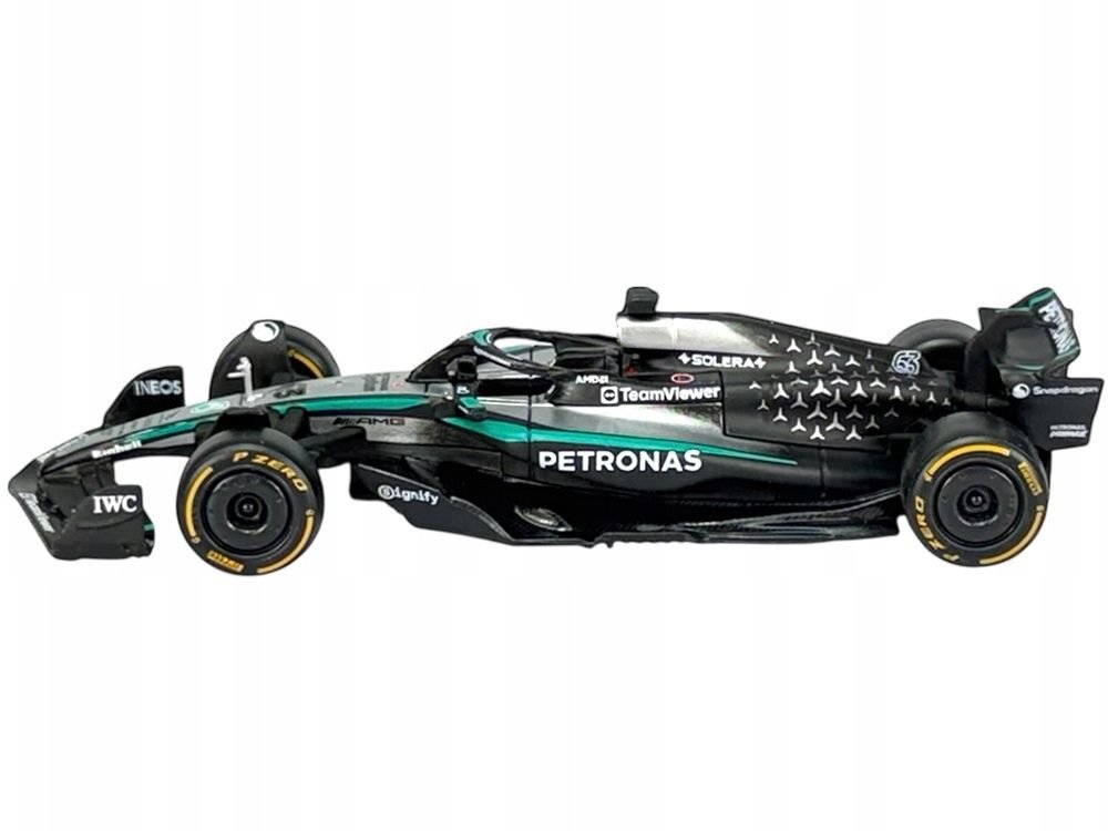 Mercedes-AMG F1 W16 E Performance #63 George Russell "Petronas" Formula One F1 World Championship (2025) "Race" Series 1/43 Diecast Model Car by Bburago view 3