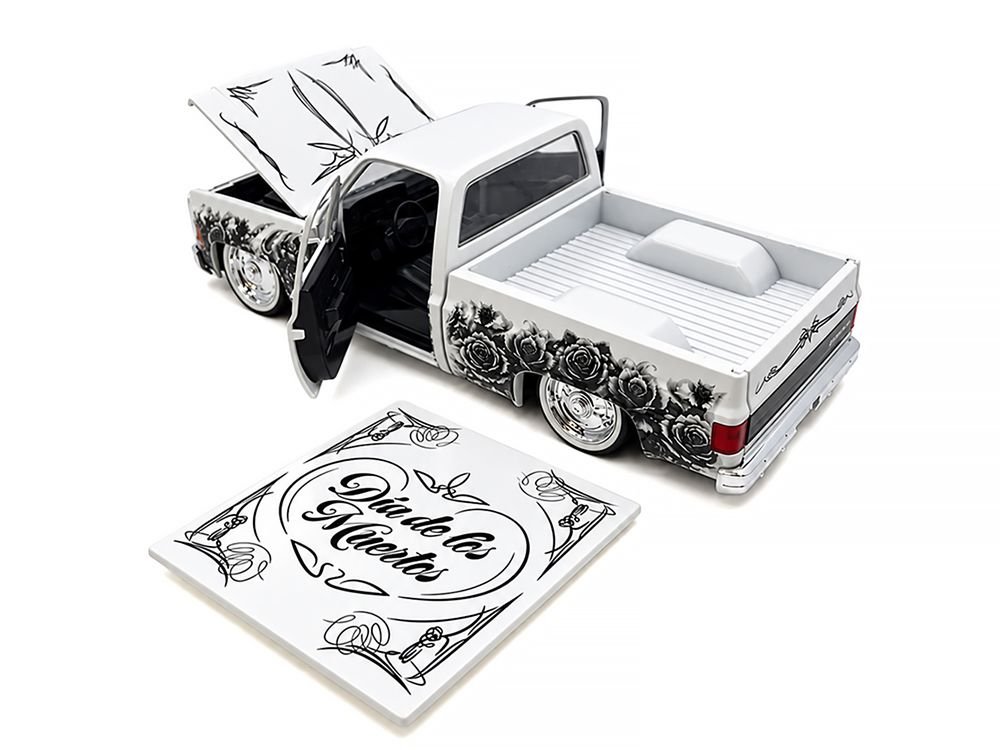 1973 Chevrolet Cheyenne 10 Pickup Truck "Dia de los Muertos" White with Graphics Limited Edition to 2500 pieces Worldwide 1/24 Diecast Model Car by M2 Machines view 4