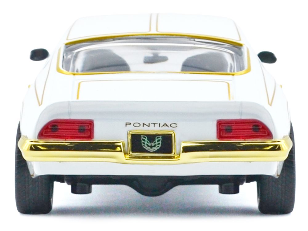 1973 Pontiac Firebird Trans Am White Metallic with Gold Accents "Luxe Legends" Series 1/24 Diecast Model Car by Motormax view 4