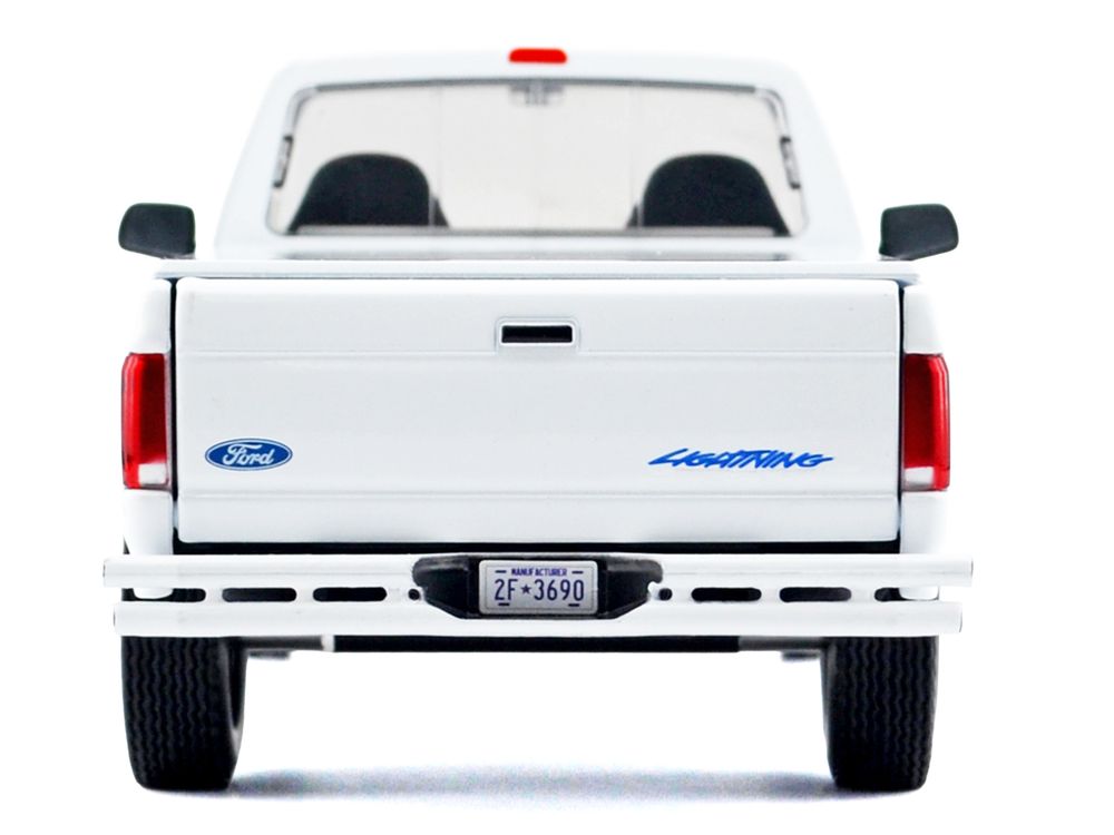 1993 Ford F-150 SVT Lightning Pickup Truck White "Maxx Design" Series 1/24 Diecast Model Car by Motormax view 4