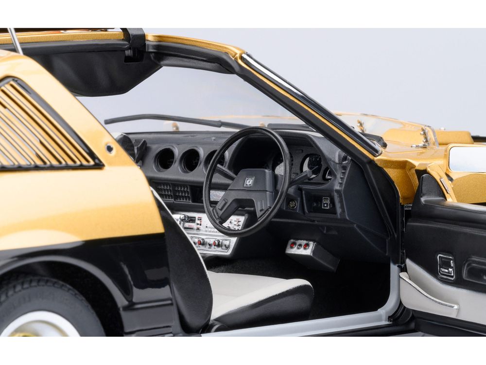 Nissan Fairlady Z (S130) RHD (Right Hand Drive) "Super Z" Gold Metallic and Black "Seibu Keisatsu" (1979-1984) TV Series 1/18 Model Car by Autoart view 5