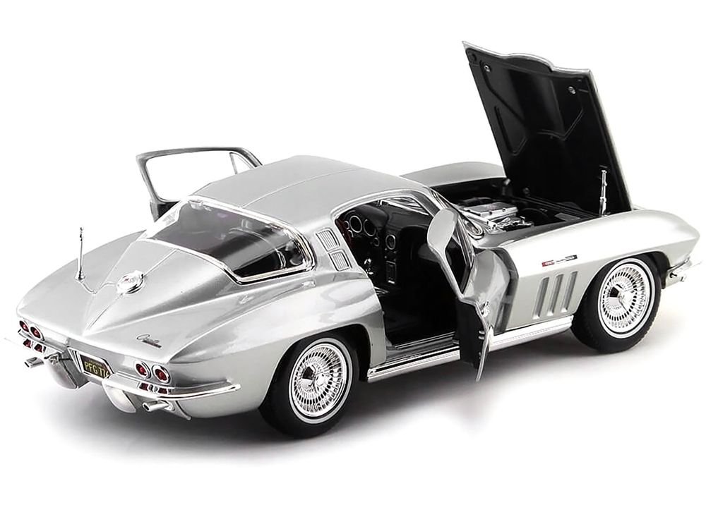 1965 Chevrolet Corvette Silver "Special Edition" 1/18 Diecast Model Car by Maisto view 3