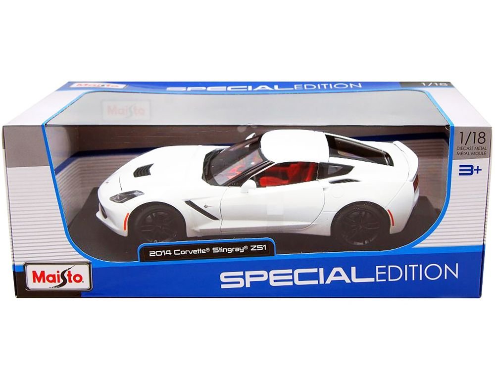 2014 Chevrolet Corvette Stingray C7 Z51 White 1/18 Diecast Model Car by Maisto view 3